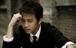 邓超唱歌圈内爆料视频,揭秘娱乐圈背后的欢乐瞬间 第1张 邓超唱歌圈内爆料视频,揭秘娱乐圈背后的欢乐瞬间 第1张